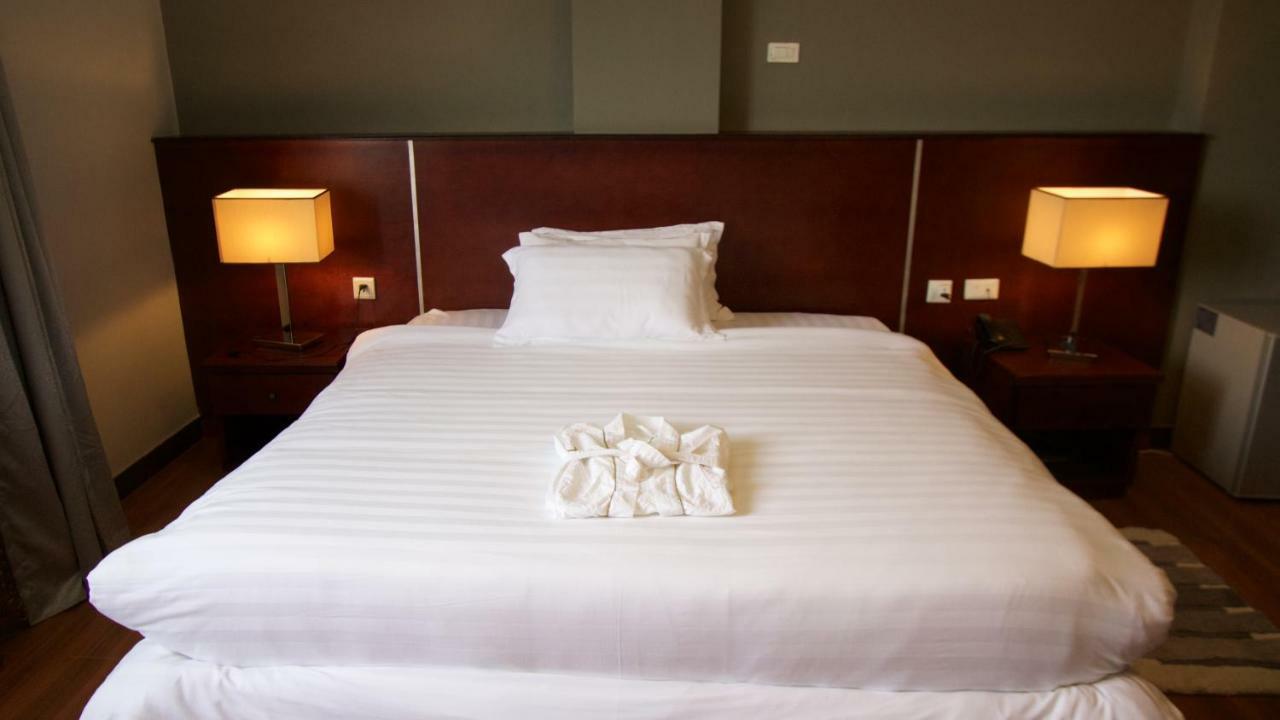 Yinm Furnished Apartment Addis Ababa Exterior photo